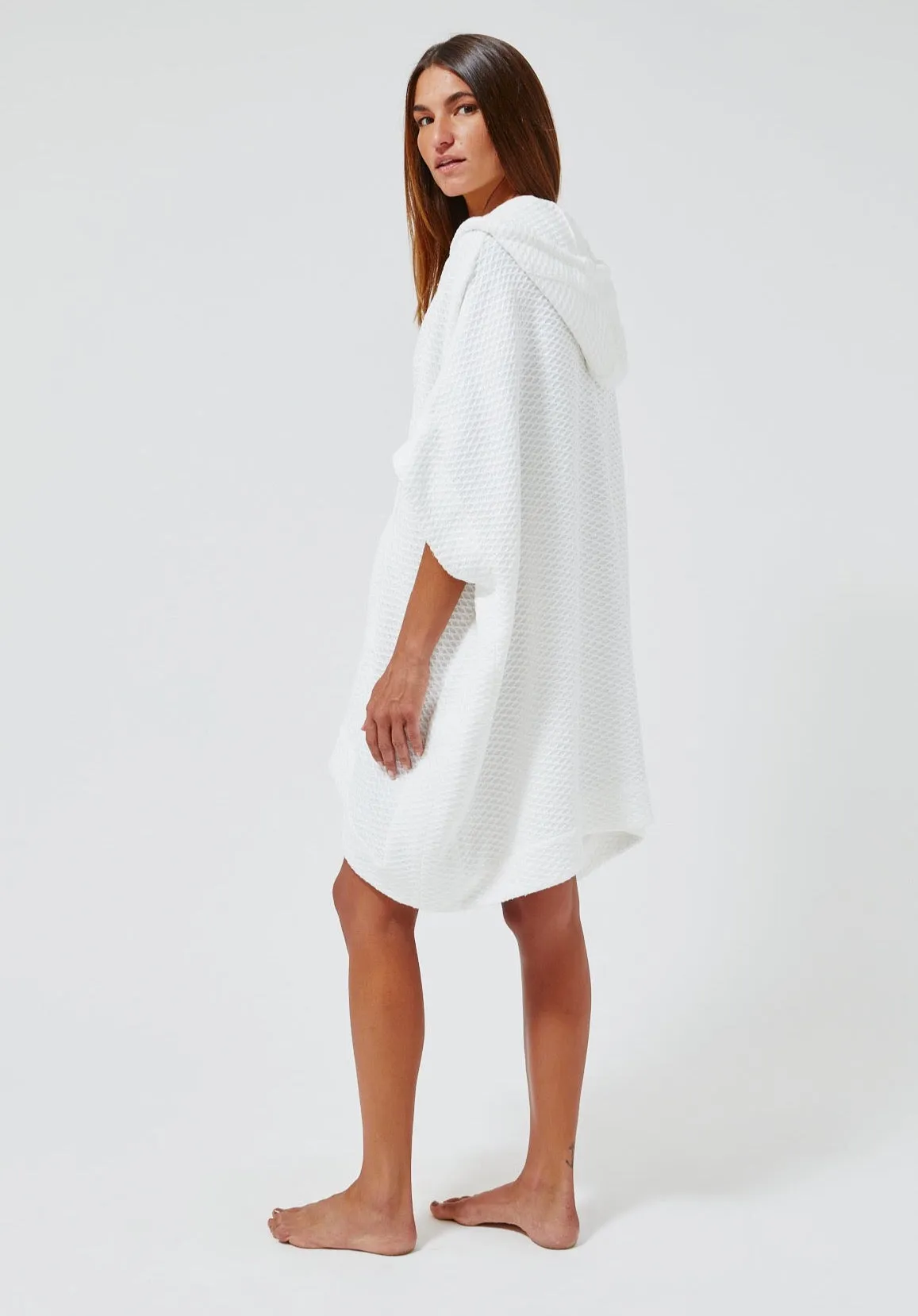 THE HOODED PONCHO in WHITE HONEYCOMB PIQUE