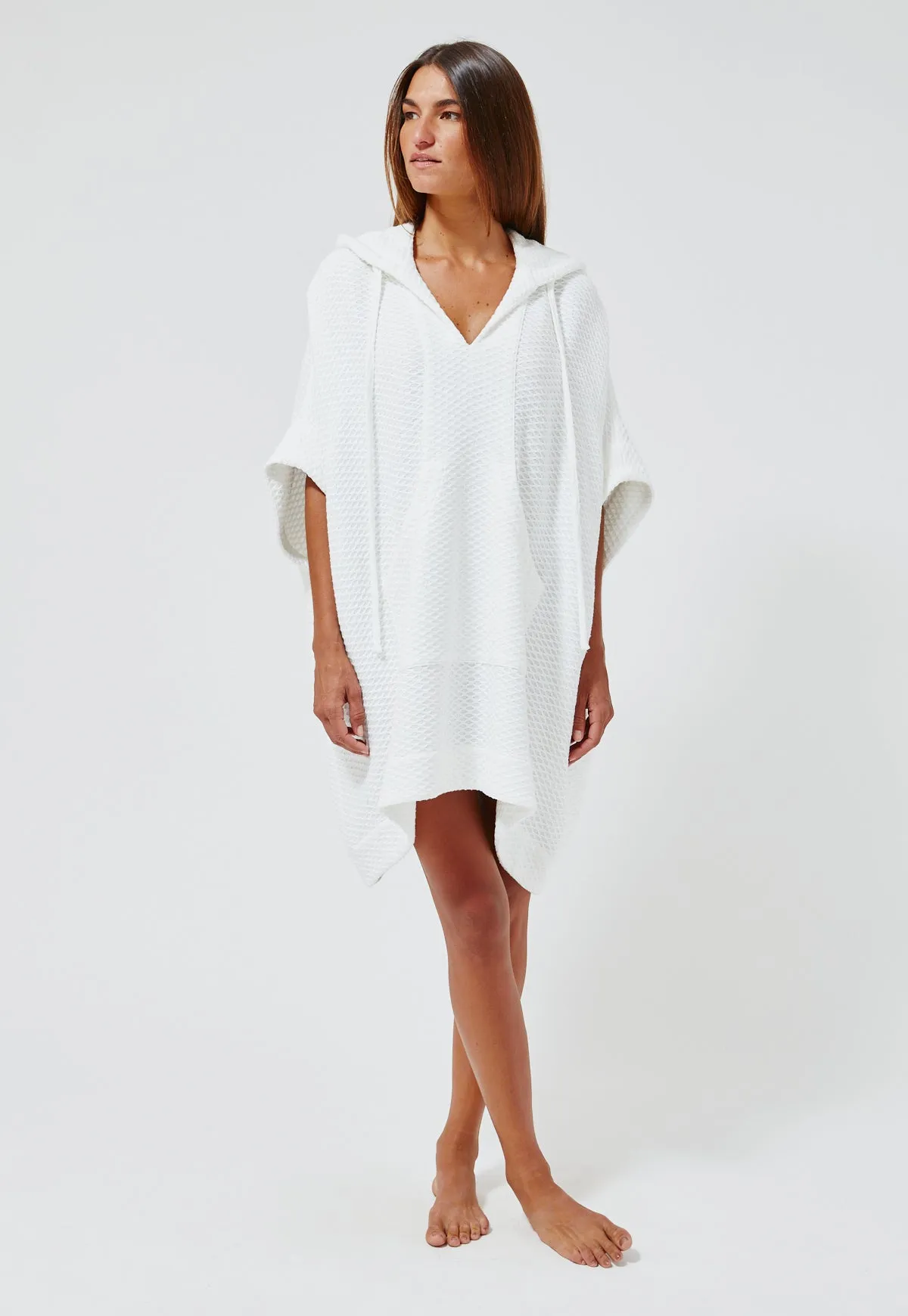 THE HOODED PONCHO in WHITE HONEYCOMB PIQUE