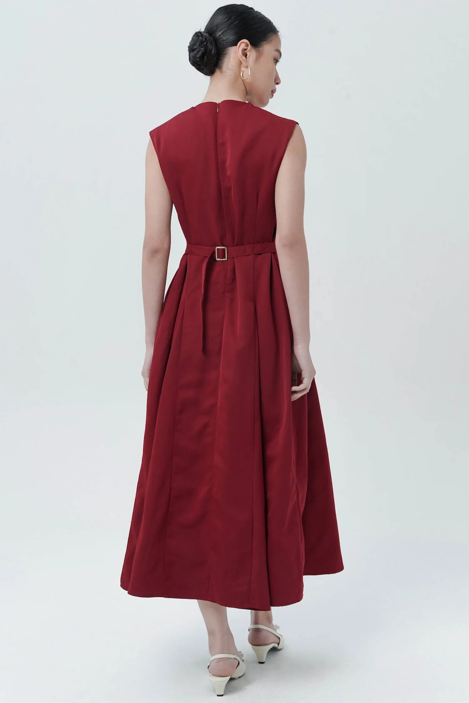Zipa Midi Dress In Maroon (S LEFT)